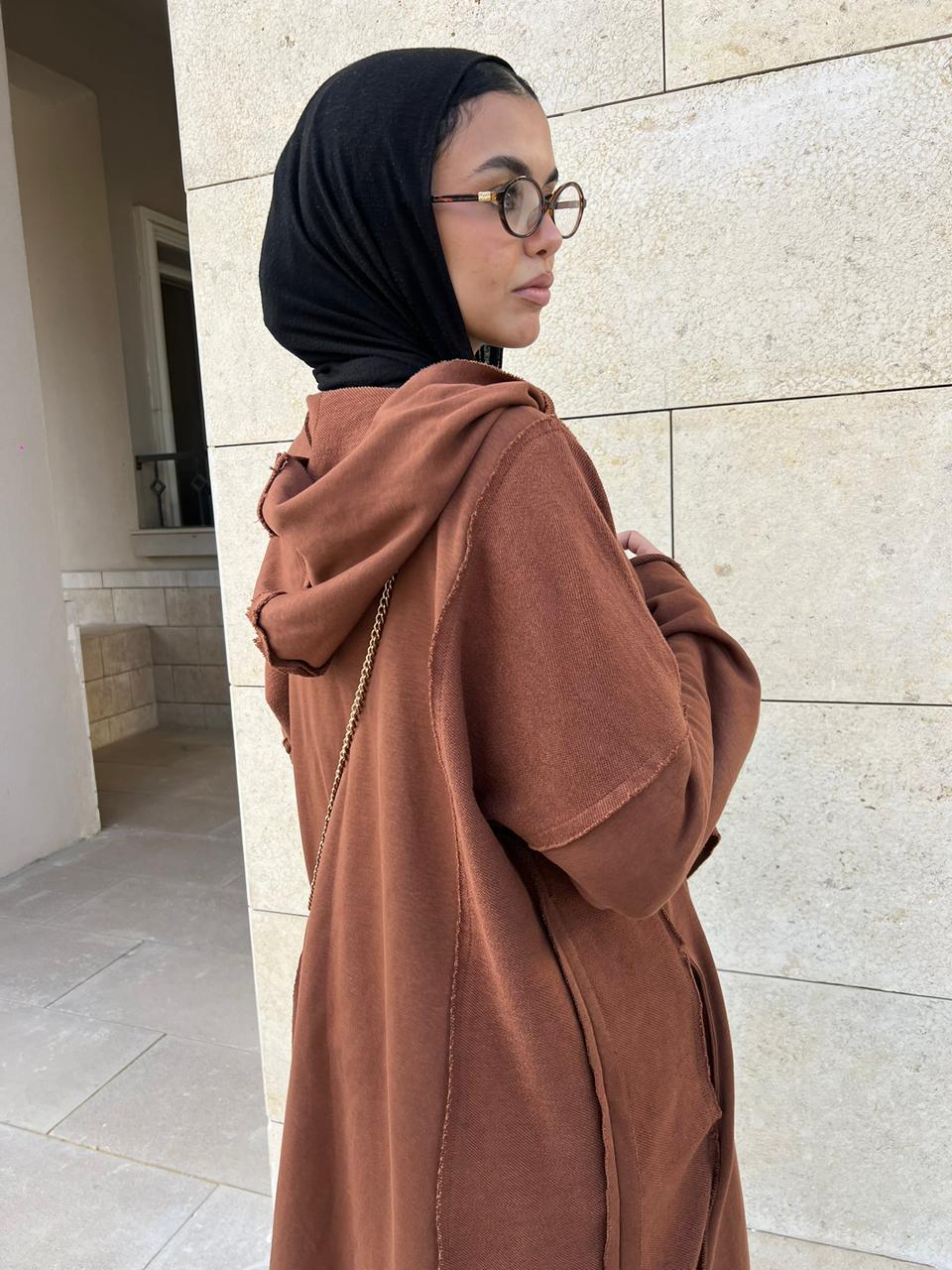 THE SWEAT CARDI - IN BROWN